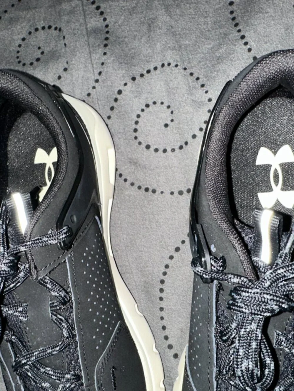 UNDER ARMOUR SUMMIT TREK BLACK & IVORY SHOES SIZE 10 OR 8.5 MEN NEW NO BOX $150